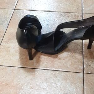 High heels dressed shoes